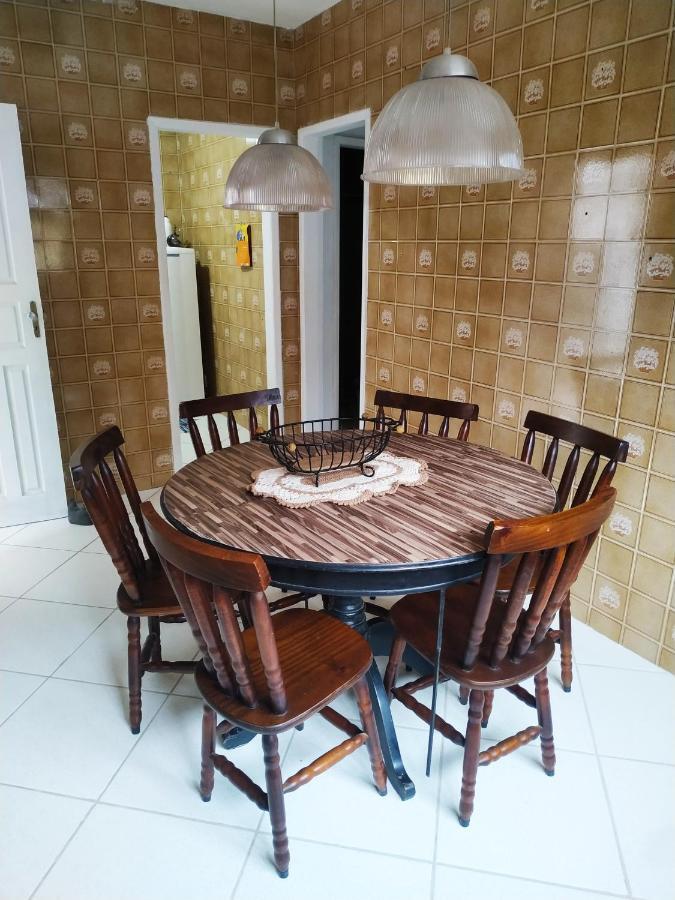 Apartamento Espacoso Localizado No Centro De Angra Dos Reis Kültér fotó